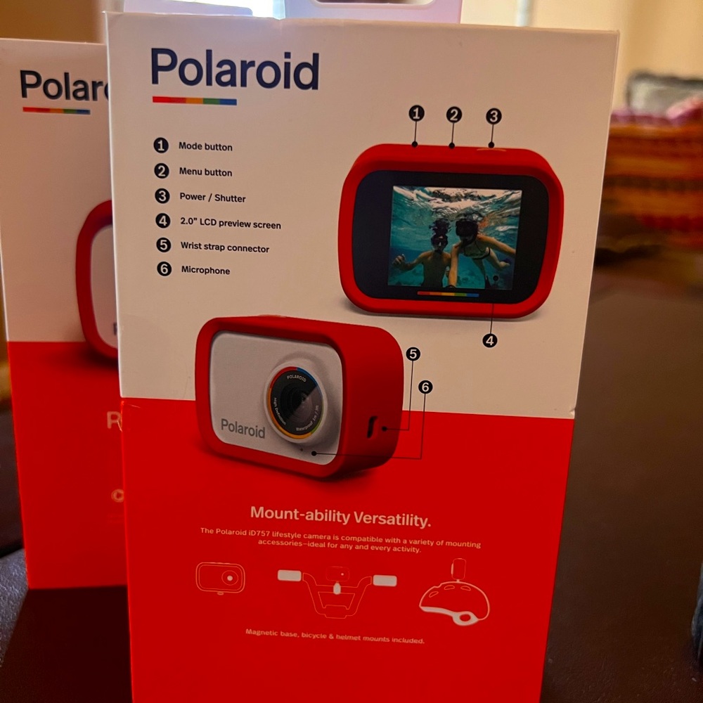 COPY - Polaroid iD757 Camera - Picture 2 of 6